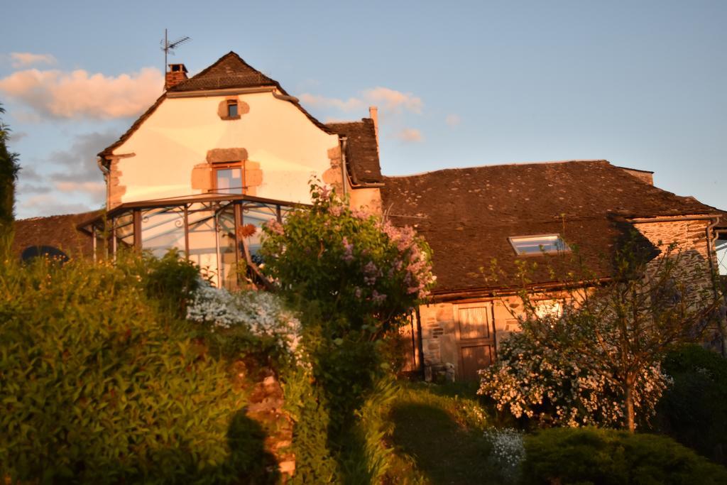 Les Hotes Du Lac, Chambres Et Tables D'Hotes Mandailles  Exterior photo